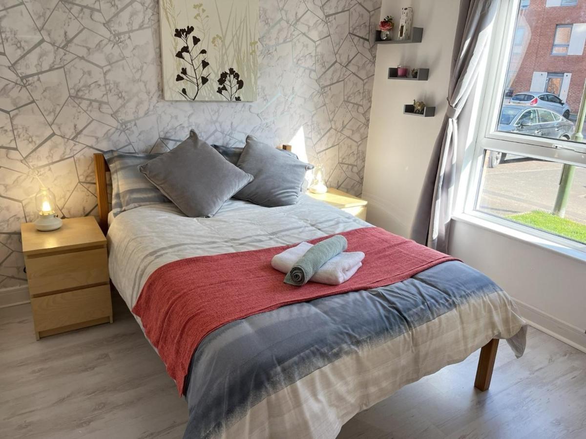 Bright 2 Bedroom Apartment - Edimburgo Exterior foto